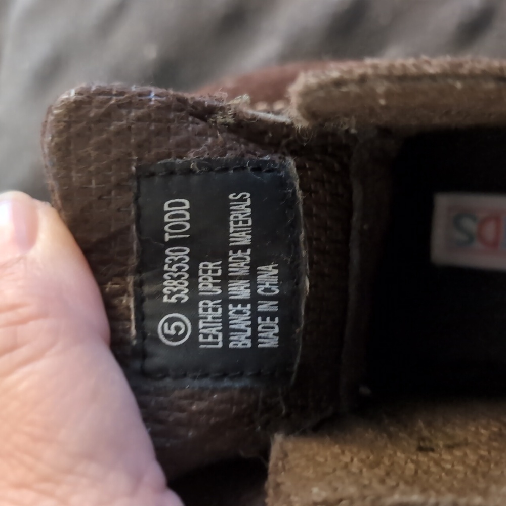 Shoes - Picture 5 of 5